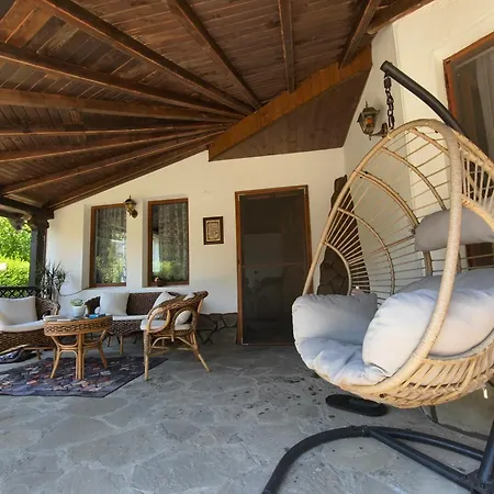 Villa Marina - Private With Heated Pool - Bbq - Mountain View And Direct Access To Forest And River - Sleeps 10