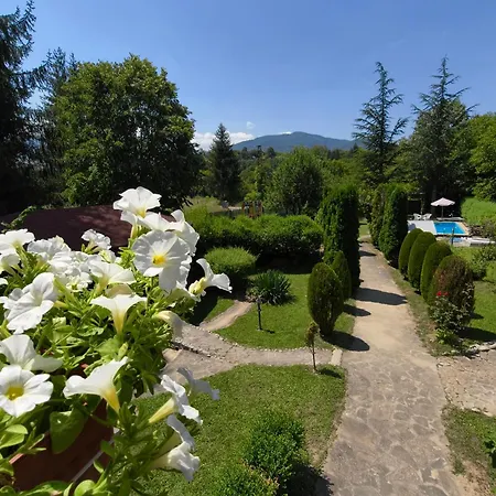 Marina - Private With Heated Pool - Bbq - Mountain View And Direct Access To Forest And River - Sleeps 10 Villa