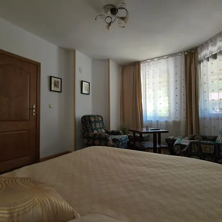 Marina - Private With Heated Pool - Bbq - Mountain View And Direct Access To Forest And River - Sleeps 10 * Vidima